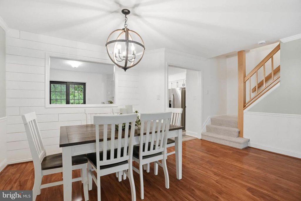 Image 5 of property listing at 9673 HORSHAM DR NW, Laurel, MD 20723