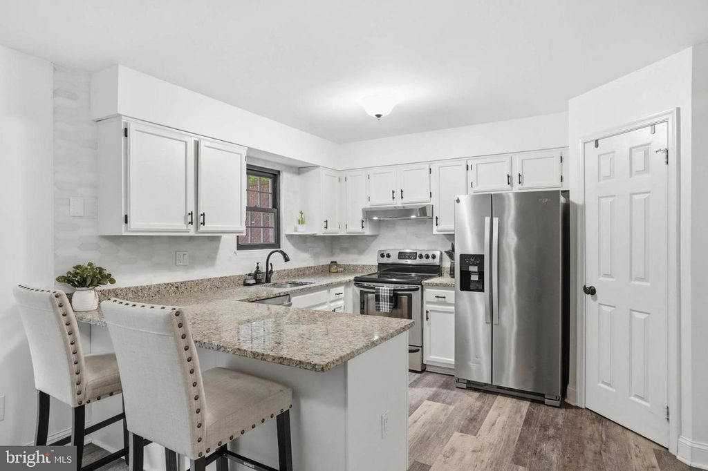 Image 7 of property listing at 9673 HORSHAM DR NW, Laurel, MD 20723