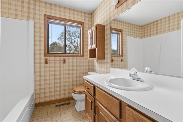 5052 Green Meadow Road, Kalamazoo, MI 49009