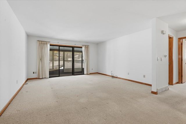 5052 Green Meadow Road, Kalamazoo, MI 49009