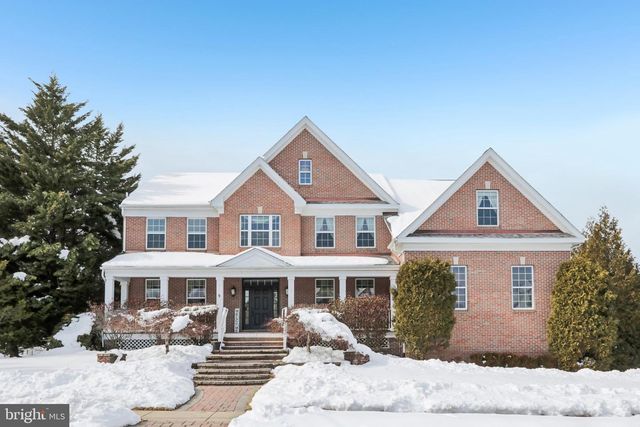 1 CRANBURY HILL CT, Mount Laurel, NJ 08054