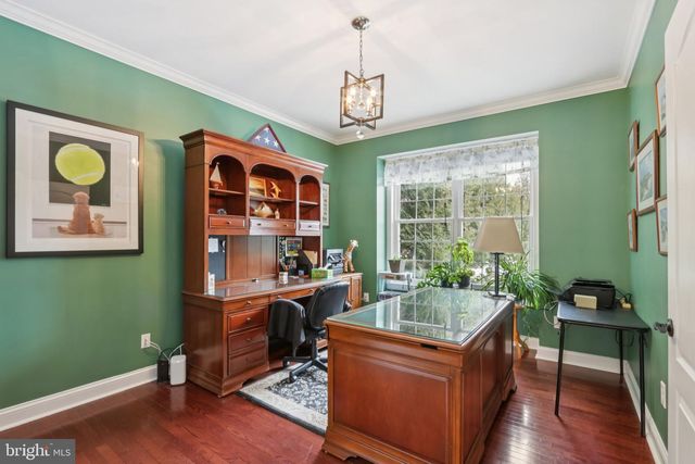 1 CRANBURY HILL CT, Mount Laurel, NJ 08054