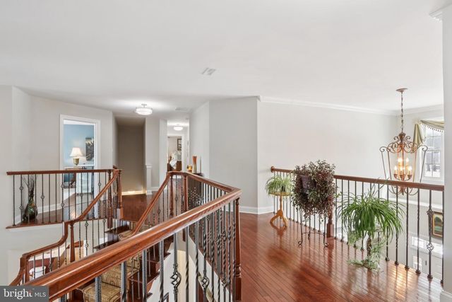 1 CRANBURY HILL CT, Mount Laurel, NJ 08054