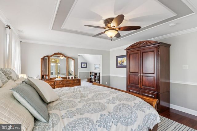 1 CRANBURY HILL CT, Mount Laurel, NJ 08054