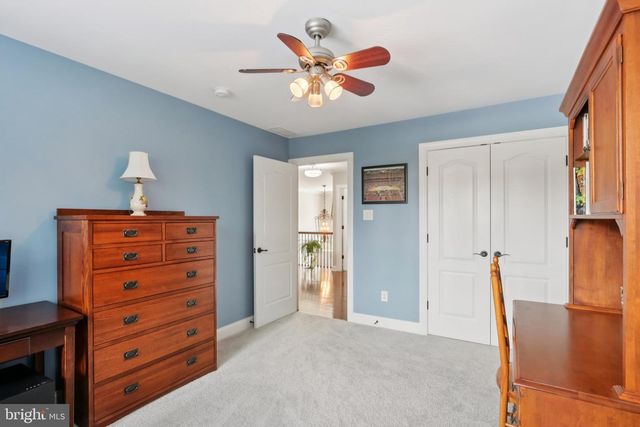 1 CRANBURY HILL CT, Mount Laurel, NJ 08054