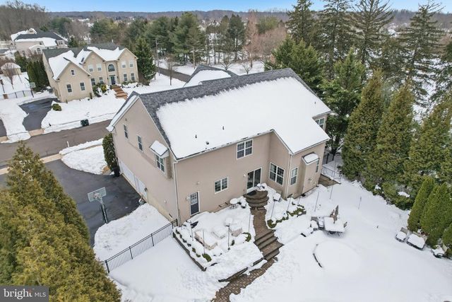 1 CRANBURY HILL CT, Mount Laurel, NJ 08054