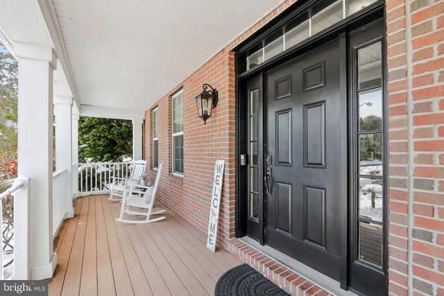 1 CRANBURY HILL CT, Mount Laurel, NJ 08054