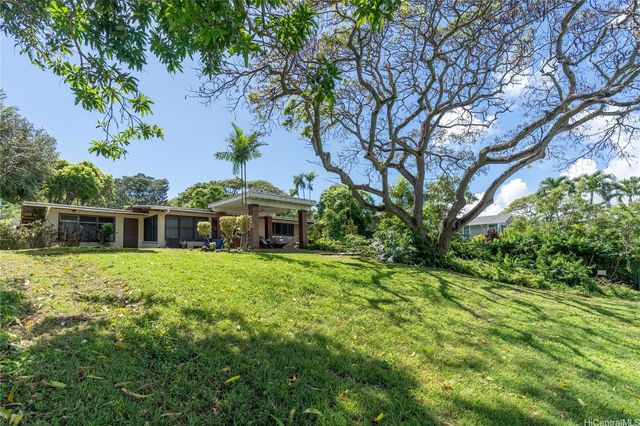 44-375 Kaneohe Bay Drive, Kaneohe, HI 96744