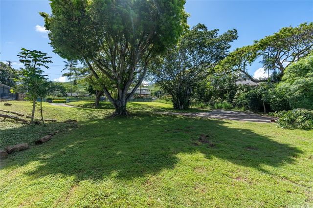 44-375 Kaneohe Bay Drive, Kaneohe, HI 96744