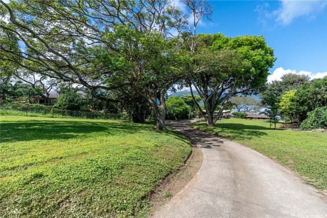 44-375 Kaneohe Bay Drive, Kaneohe, HI 96744