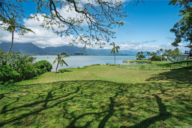 44-375 Kaneohe Bay Drive, Kaneohe, HI 96744