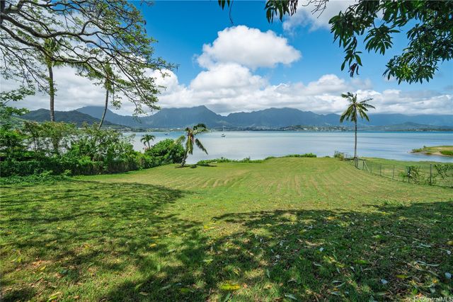 44-375 Kaneohe Bay Drive, Kaneohe, HI 96744