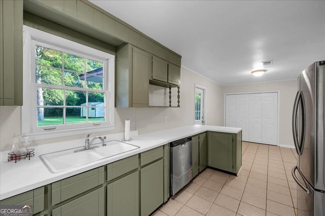 413 Davis Drive, Centerville, GA 31028