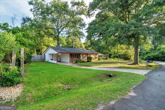 413 Davis Drive, Centerville, GA 31028