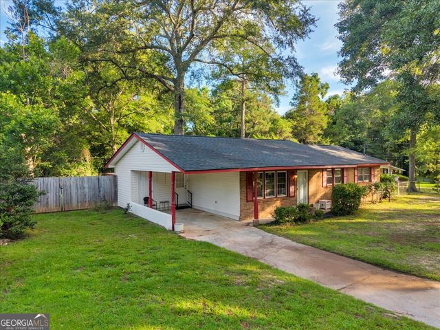 413 Davis Drive, Centerville, GA 31028