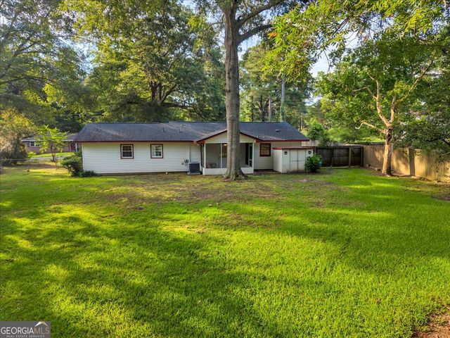 413 Davis Drive, Centerville, GA 31028