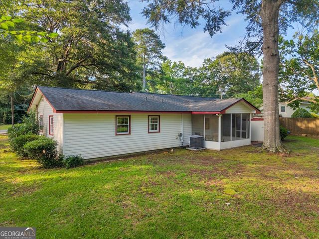 413 Davis Drive, Centerville, GA 31028