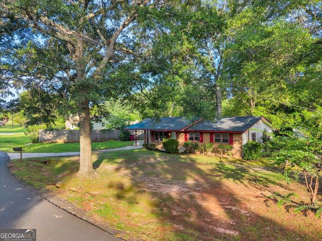 413 Davis Drive, Centerville, GA 31028