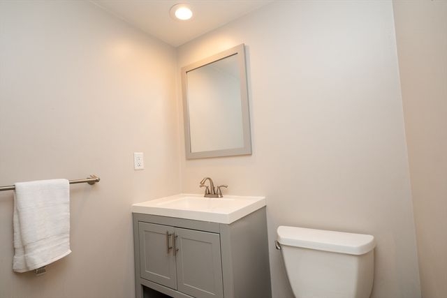 592 Poplar St, Boston, MA 02131