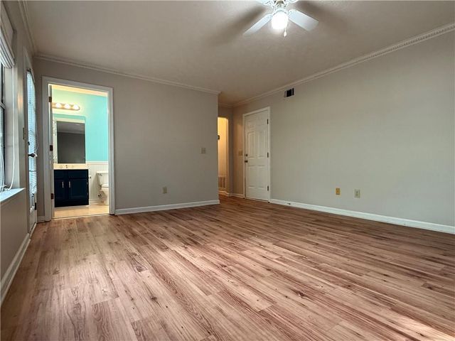 1035 Towne Manor NW Court, Kennesaw, GA 30144