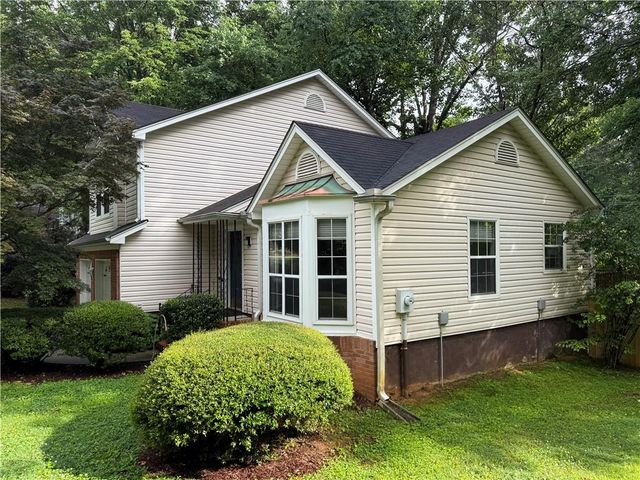 1035 Towne Manor NW Court, Kennesaw, GA 30144
