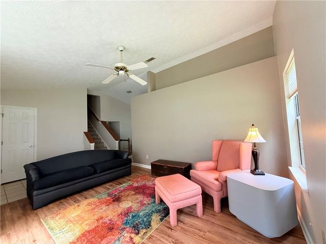 1035 Towne Manor NW Court, Kennesaw, GA 30144
