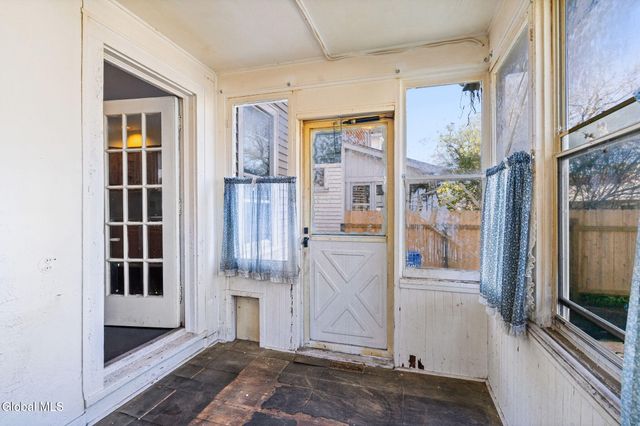 105 Grove Avenue, Albany, NY 12208