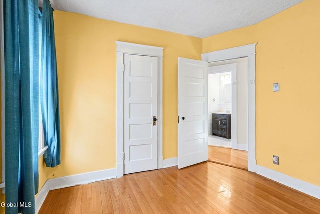105 Grove Avenue, Albany, NY 12208