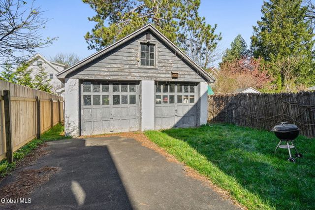 105 Grove Avenue, Albany, NY 12208