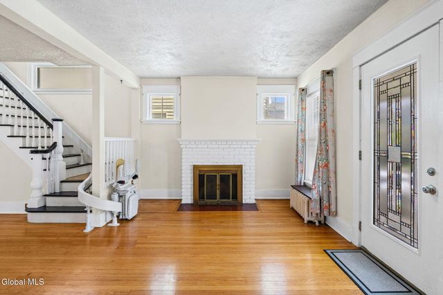 105 Grove Avenue, Albany, NY 12208