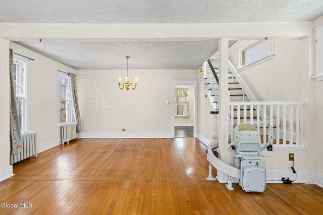 105 Grove Avenue, Albany, NY 12208