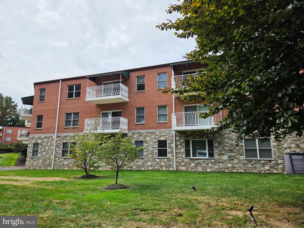 1600 CHURCH RD #B108, WYNCOTE, PA 19095 — exterior