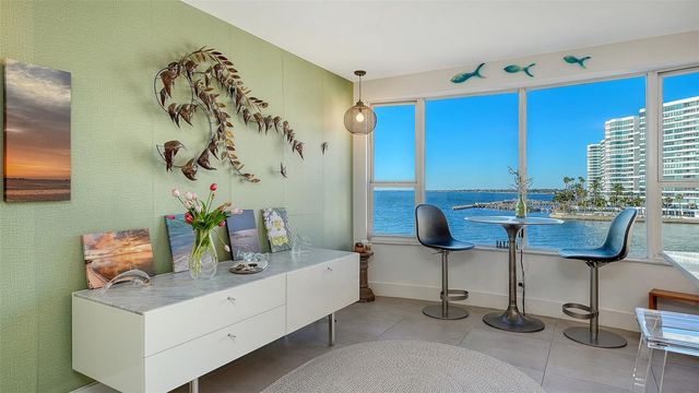 37 SUNSET DRIVE 44, Sarasota, FL 34236