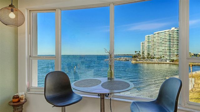 37 SUNSET DRIVE 44, Sarasota, FL 34236