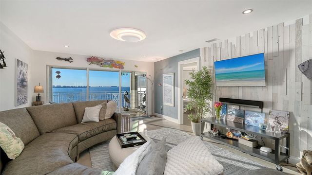 37 SUNSET DRIVE 44, Sarasota, FL 34236