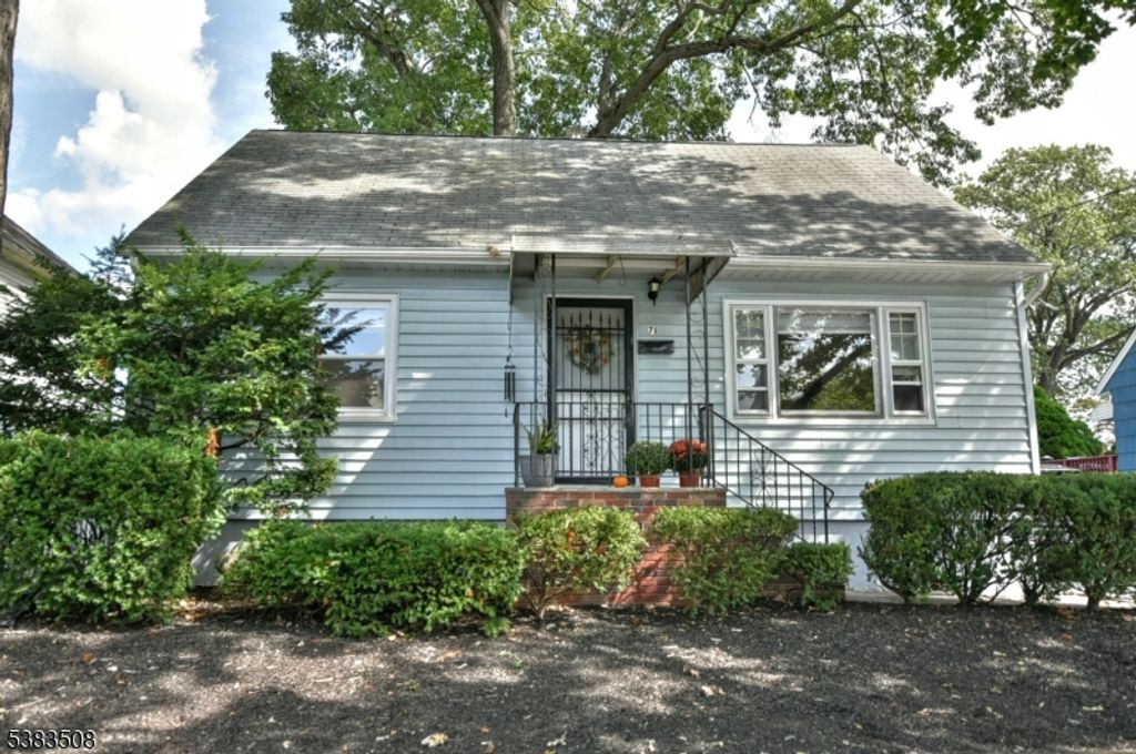 71 9Th Ave, Hawthorne Boro, NJ 07506