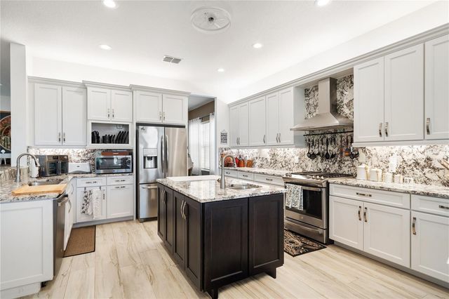 4924 PAMPLONA COURT, Wimauma, FL 33598