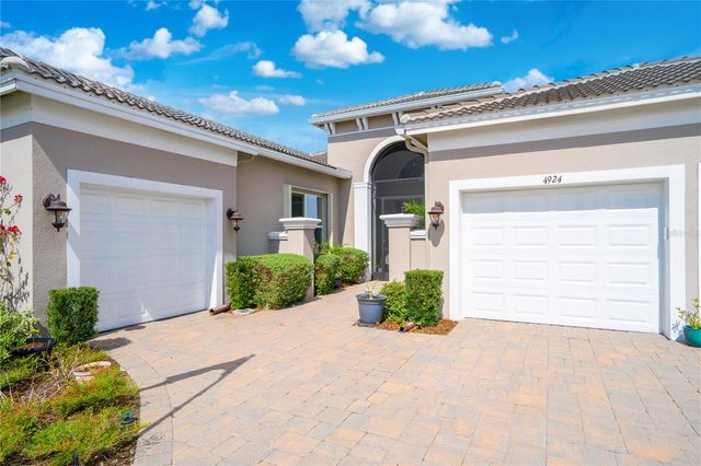 4924 PAMPLONA COURT, Wimauma, FL 33598