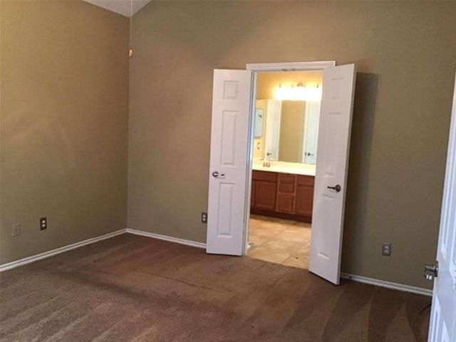 8723 Rollick Drive, Tomball, TX 77375
