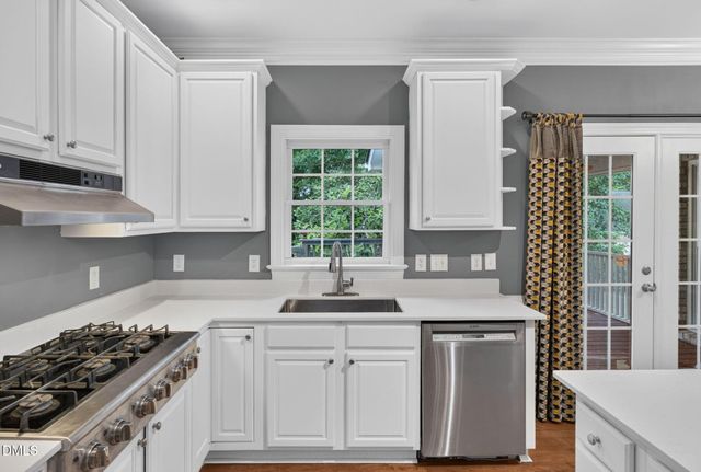 2901 Lauren Oaks Drive, Raleigh, NC 27616