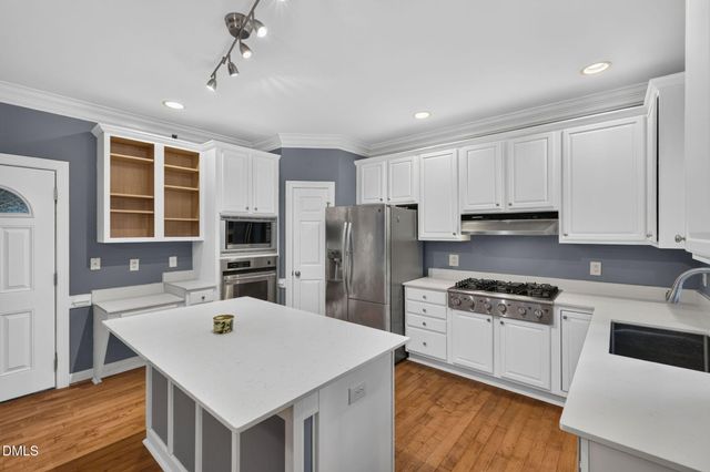 2901 Lauren Oaks Drive, Raleigh, NC 27616