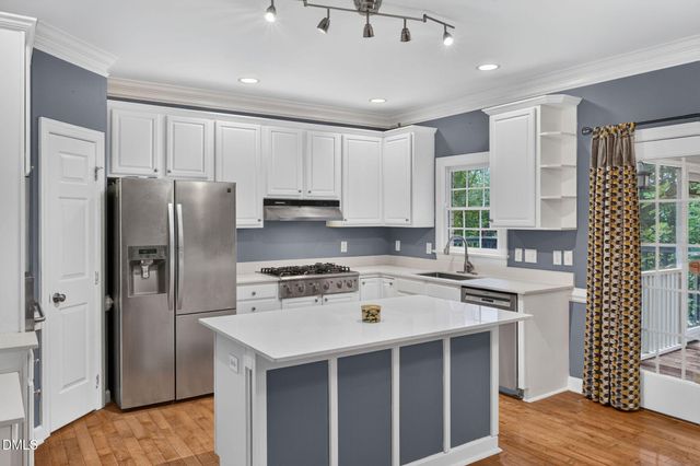 2901 Lauren Oaks Drive, Raleigh, NC 27616
