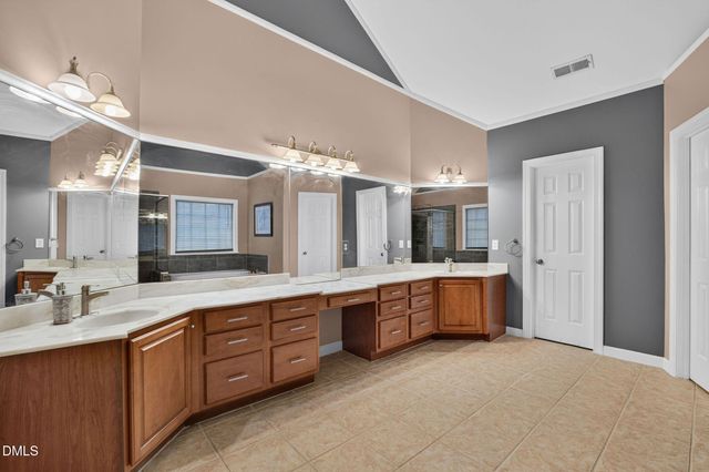 2901 Lauren Oaks Drive, Raleigh, NC 27616