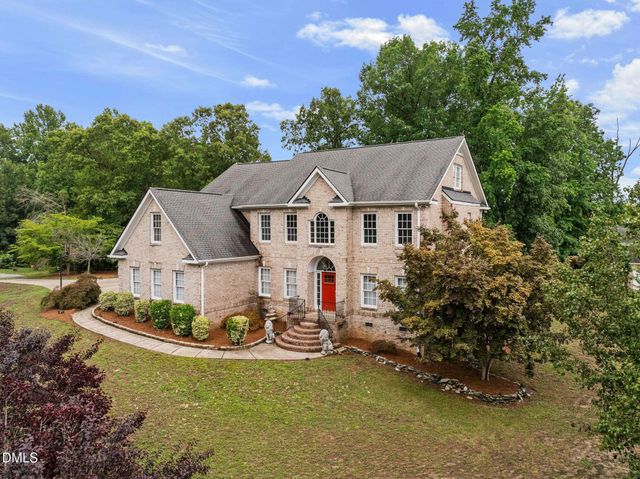 2901 Lauren Oaks Drive, Raleigh, NC 27616