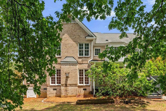 2901 Lauren Oaks Drive, Raleigh, NC 27616