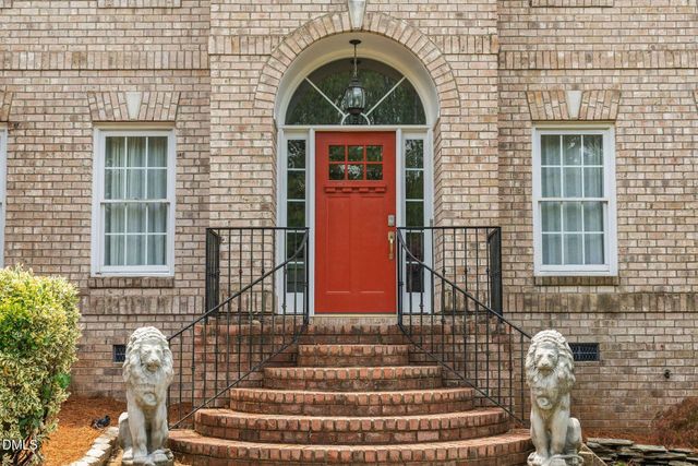 2901 Lauren Oaks Drive, Raleigh, NC 27616