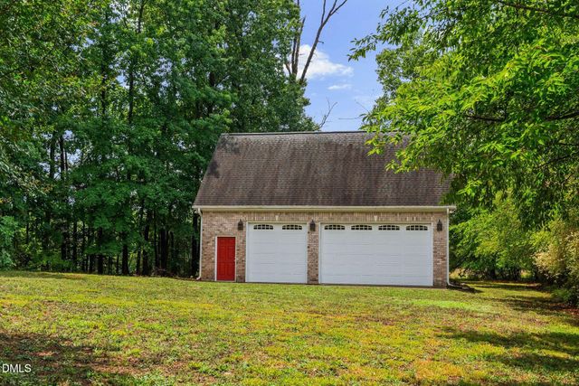 2901 Lauren Oaks Drive, Raleigh, NC 27616