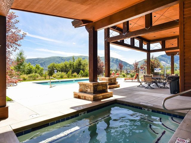 4892 E EAGLERIDGE DR, Eden, UT 84310