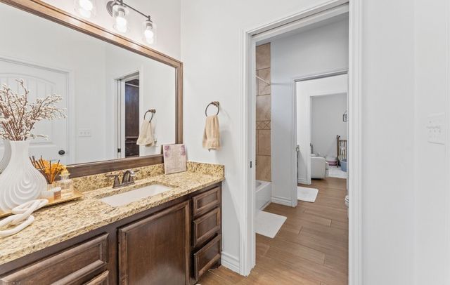 9501 Royal Oak Dr, Corpus Christi, TX 78410