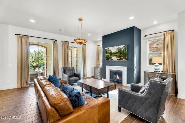 625 W Echo Lane, Phoenix, AZ 85021